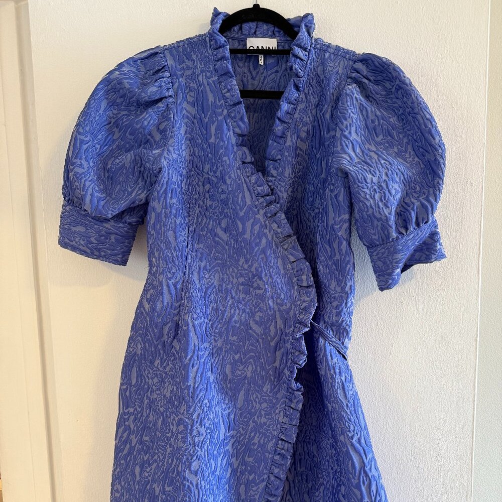 GANNI size 4 Wrap Dress - Blue!